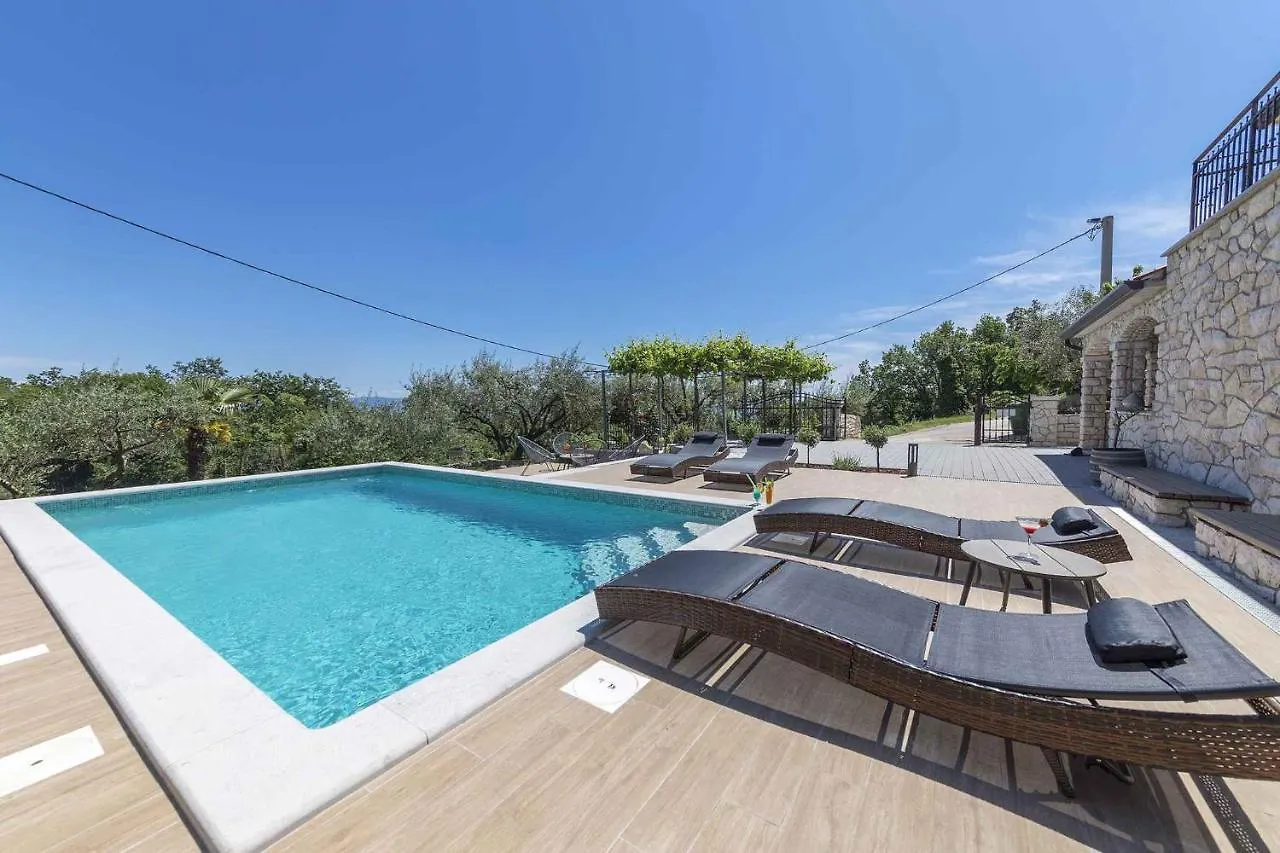 Holiday Home In Drenje/Istrien 34626 Kroatien